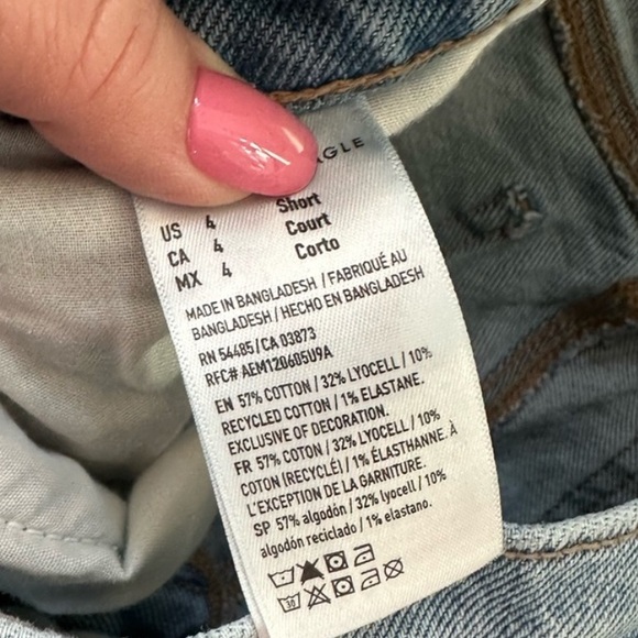 American Eagle 90’s Skinny Distressed Jeans EUC - Picture 6 of 6